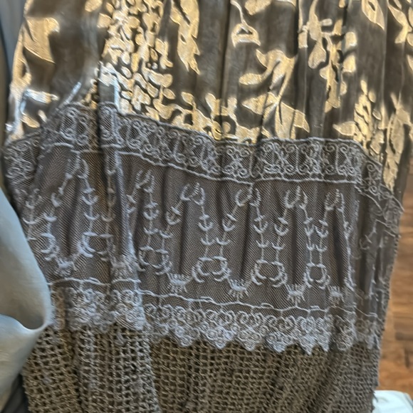 Tempo Paris..Beautiful slate blue women’s blouse. - Picture 5 of 7